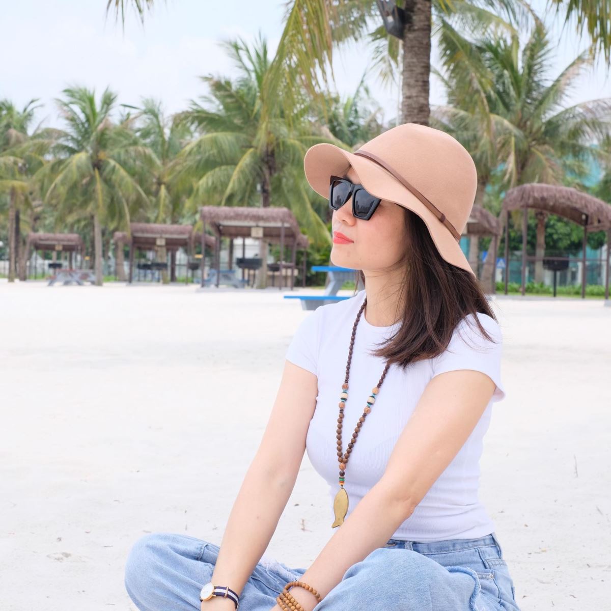Lê Hà nội trợ Hà Nội
